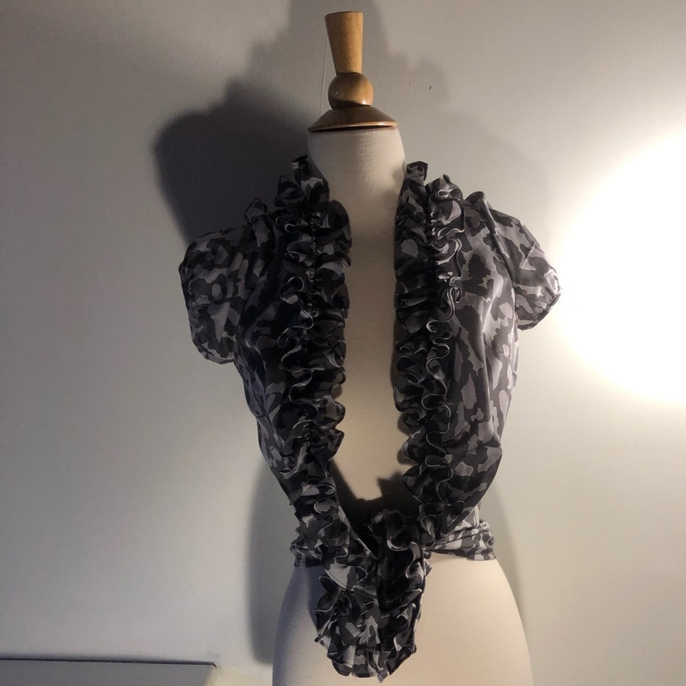 ANN TAYLOR LOFT RUFFLE BLOUSE